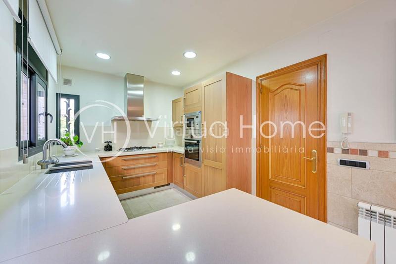 Foto 04f2c3f6-e751-45a5-ba1b-51b1abea9083. Xalet amb calefacció aparcament a Pinemar Pineda de Mar