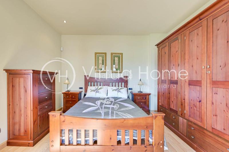 Foto 434be868-2e88-484d-9ea9-5803ec5d983a. Xalet amb calefacció aparcament a Pinemar Pineda de Mar