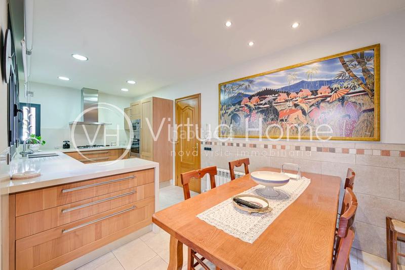 Foto 49efc59f-a44e-4368-9c81-1cee002bdff6. Xalet amb calefacció aparcament a Pinemar Pineda de Mar