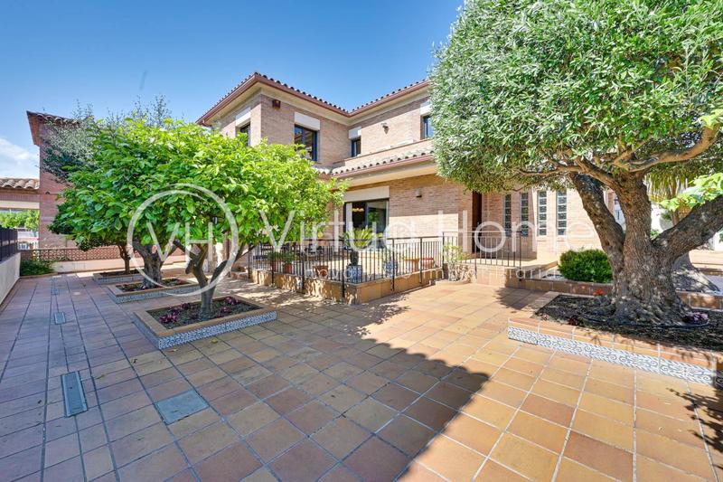 Foto af5bf5b3-31a5-4fb6-9ec1-22dd756d6df8. Xalet amb calefacció aparcament a Pinemar Pineda de Mar