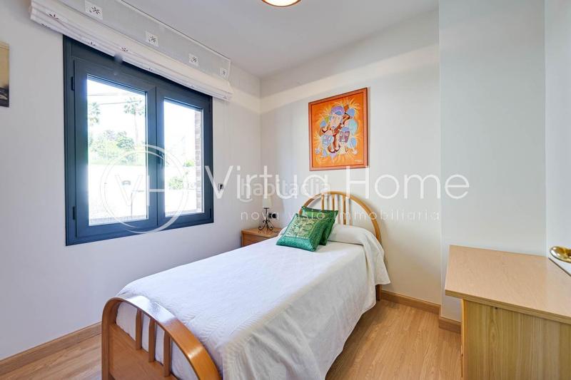 Foto c97b6efd-ed07-4d6c-a4d5-cda407f959f4. Xalet amb calefacció aparcament a Pinemar Pineda de Mar