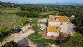 Masia a Residencial Park. Espectacular masia del 1700 en ma�anet de la selva