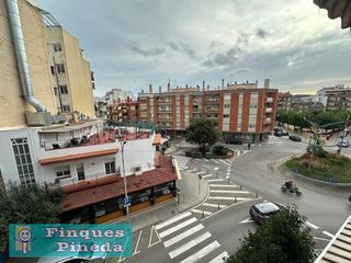 Pis a Centre. Piso en el centro de pineda de mar con vistas despejadas