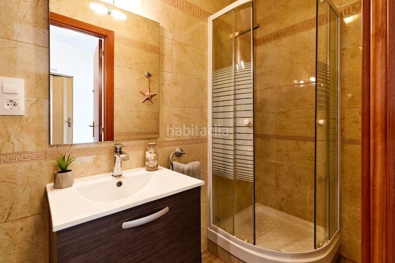 Foto 8e4e34d6-6501-4fee-ad47-7d69b60190c1. Tríplex amb calefacció piscina a Calella