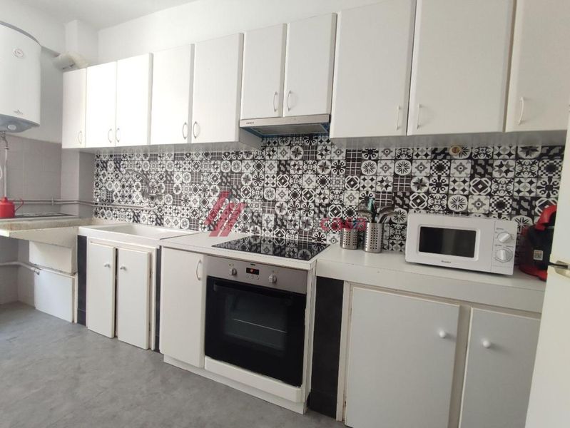 Foto 7e40a403-489e-4ff4-aaea-aca42775d708. Rent flat with heating in Centro Ferrol