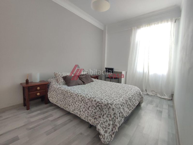 Foto 94cd607a-607a-4e28-9752-b01537246a3d. Rent flat with heating in Centro Ferrol