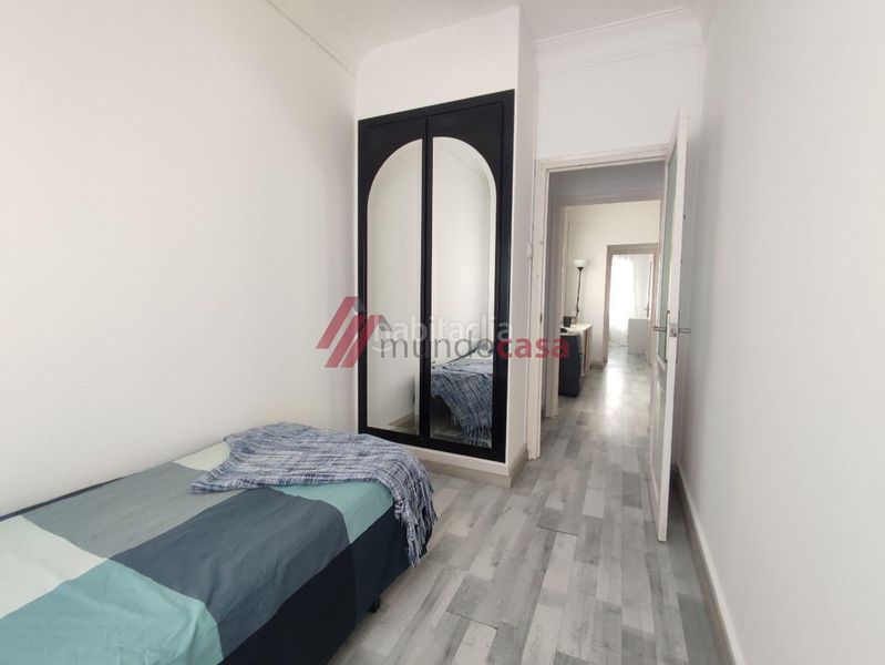 Foto fbf045a8-c530-49c9-8864-5b93bd749603. Rent flat with heating in Centro Ferrol