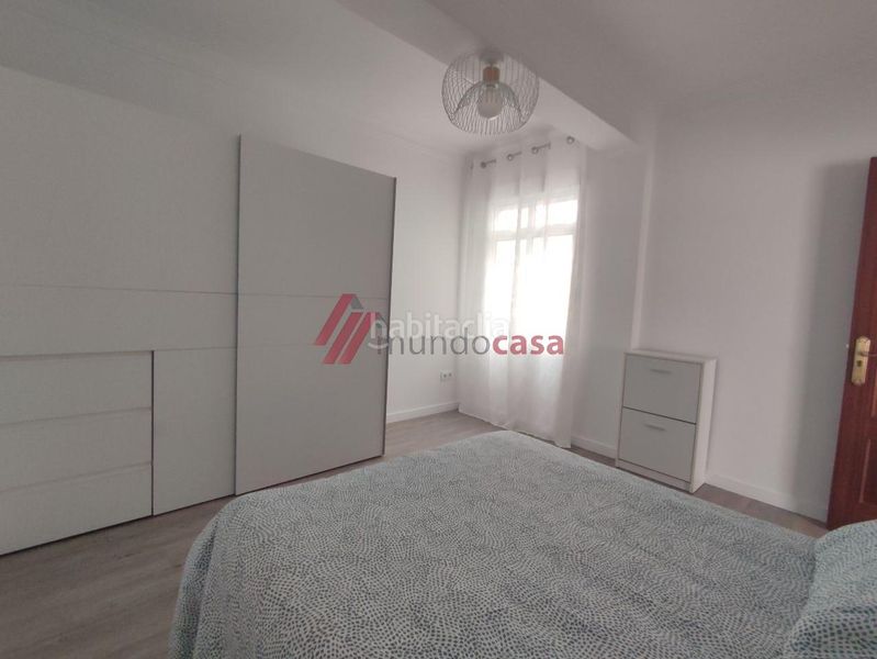 Foto 2022d0c4-25d4-445a-b79e-be96cc60924c. Rent flat with heating in Centro Ferrol