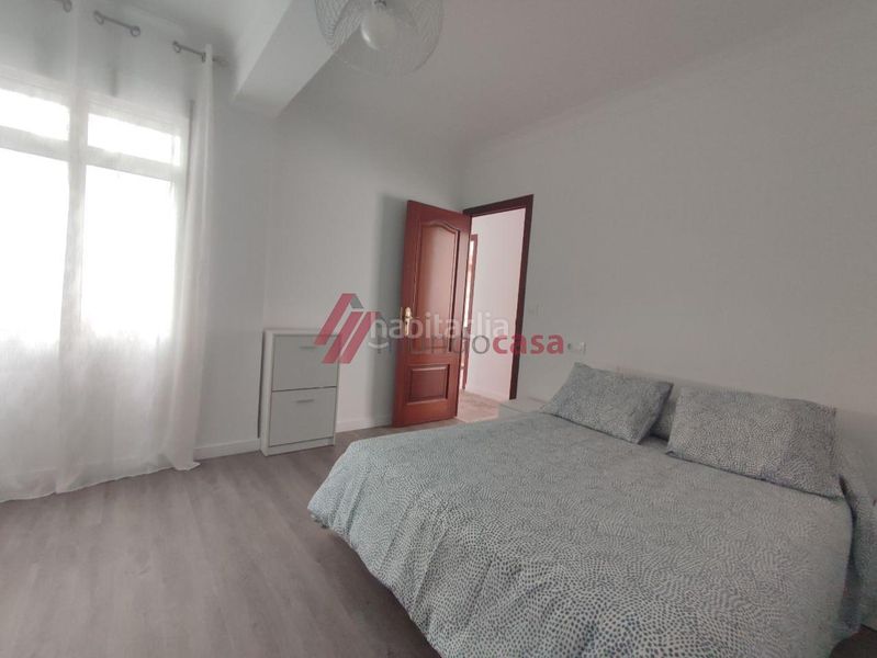Foto 55aef47d-8cb5-46ca-bc8a-c9c765a447b4. Rent flat with heating in Centro Ferrol