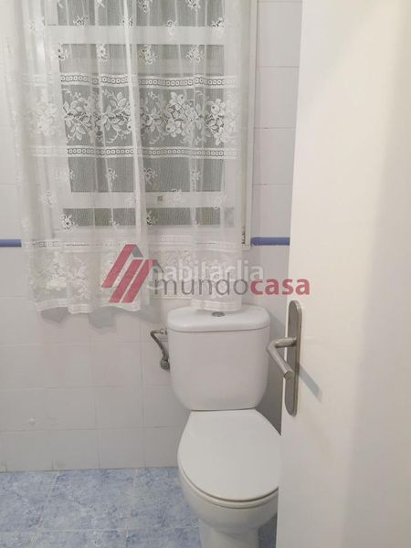 Foto cb55e217-1f6c-4866-8a6c-73c8c2388cd4. Alquiler piso en Centro Ferrol