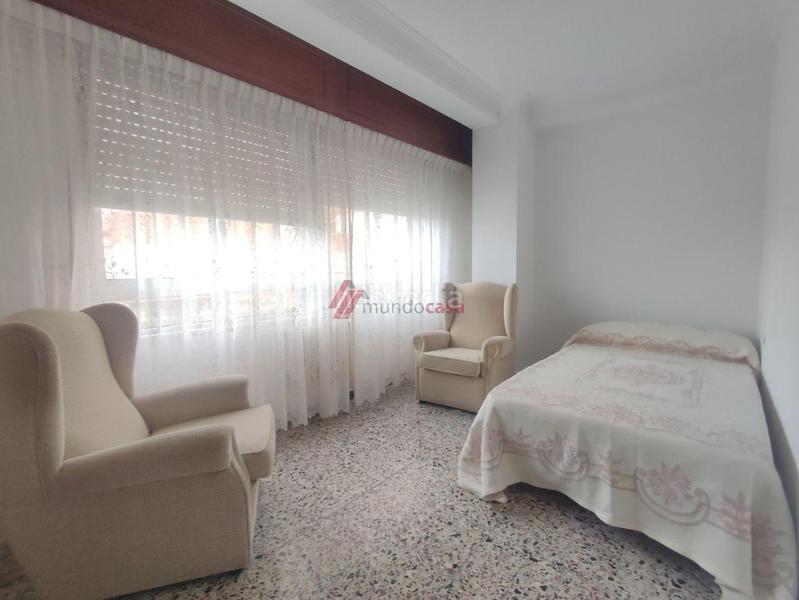 Foto bc353aae-e8f0-45c6-a7c0-112bebbf71be. Miete etagenwohnung mit heizung in Caranza Ferrol