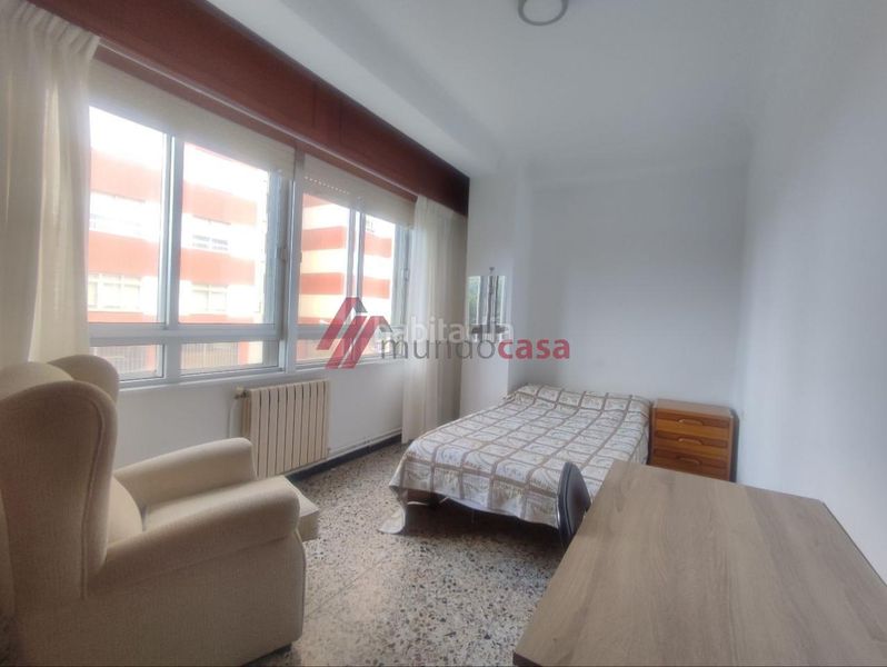Foto 19c731ab-fbec-4e1f-b4fd-872581cb33a7. Rent flat with heating in Caranza Ferrol