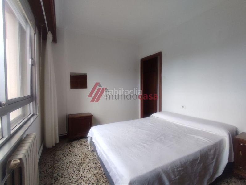 Foto 3c657a46-5dd3-4921-aaca-63ae018e78b3. Rent flat with heating in Caranza Ferrol