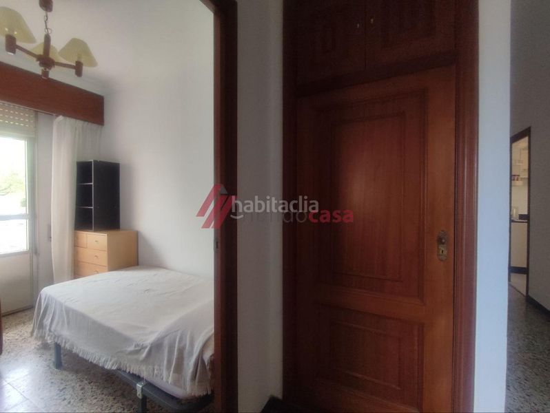 Foto 43cd3452-67fe-4852-9d40-00191d0d7a2e. Rent flat with heating in Caranza Ferrol