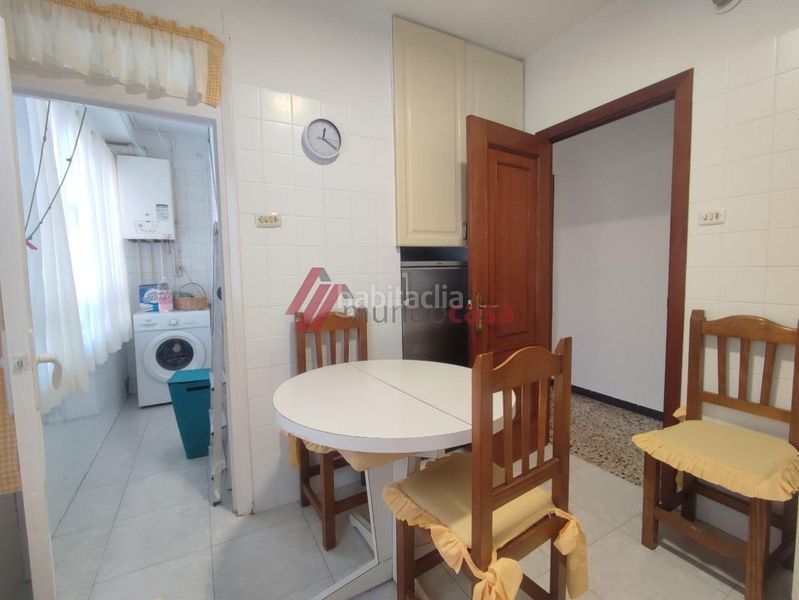 Foto 5dc727c9-4322-4cce-961e-0f469c6f1622. Rent flat with heating in Caranza Ferrol