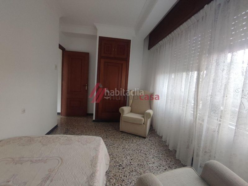 Foto 5f5f88fc-4c05-4229-ba0b-4b372d061402. Rent flat with heating in Caranza Ferrol