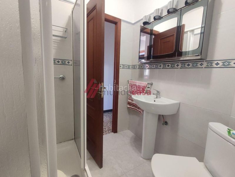 Foto a96a213a-10a9-44ac-8260-ec6c59393ce8. Rent flat with heating in Caranza Ferrol