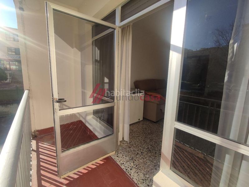 Foto b4107dec-e6a0-443f-87e5-119964635130. Rent flat with heating in Caranza Ferrol
