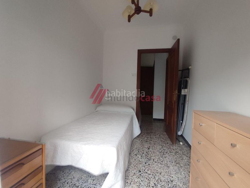 Foto bb9171b4-50e5-454f-b640-3132cb6982eb. Rent flat with heating in Caranza Ferrol