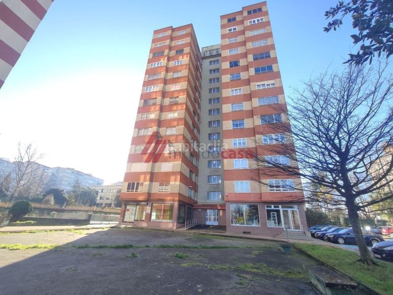 Foto f2ebe88f-f56a-4cfb-a1b6-8a09fde1beed. Rent flat with heating in Caranza Ferrol
