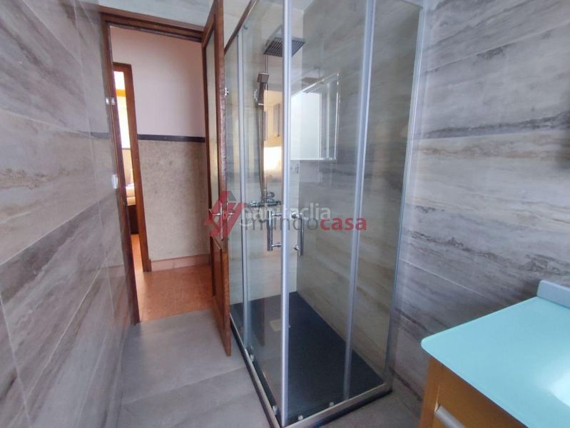 Foto 268ff608-7564-49a4-958d-7875591a74f8. Rent flat in Porta Nova Ferrol