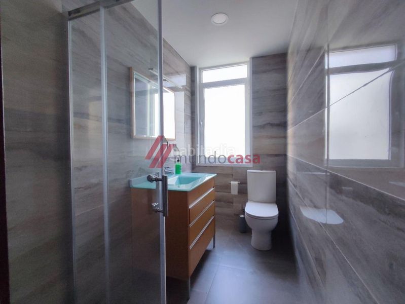 Foto 5732ec79-bb88-4922-bf62-b6691887ac83. Rent flat in Porta Nova Ferrol