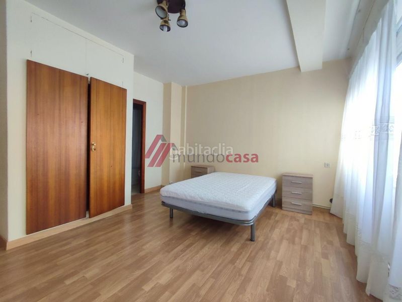 Foto 0f31c906-e99c-4176-9f44-369ebef1c020. Rent flat with heating in Centro Ferrol