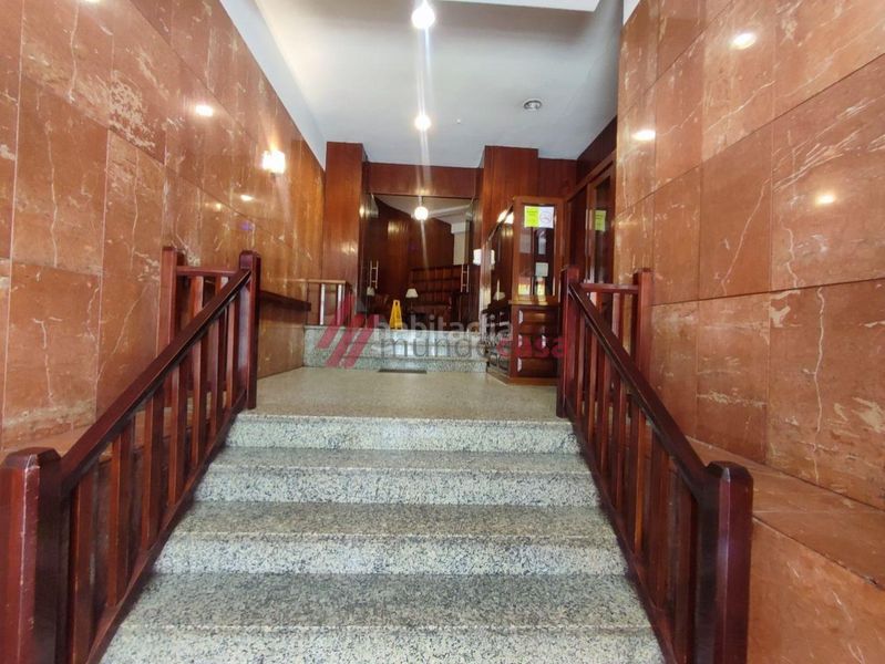Foto 3c610d09-5c4b-4986-8737-b68d05ae1471. Rent flat with heating in Centro Ferrol