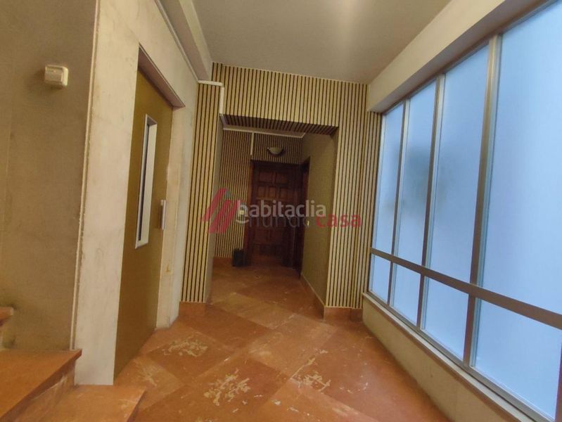 Foto 47f34ea1-e1b3-47fe-828f-3f7f8cc4d71d. Rent flat with heating in Centro Ferrol