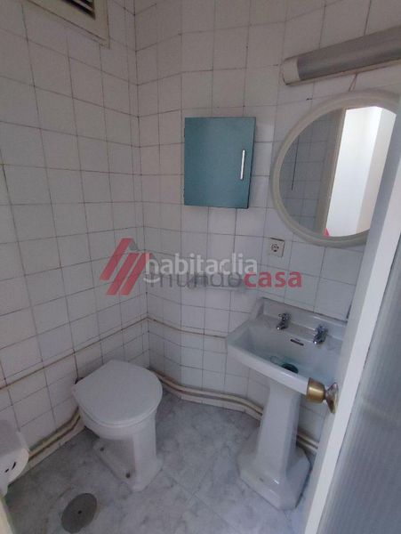 Foto 506ead94-b154-4f7f-99c4-6b6fee353ce7. Rent flat with heating in Centro Ferrol