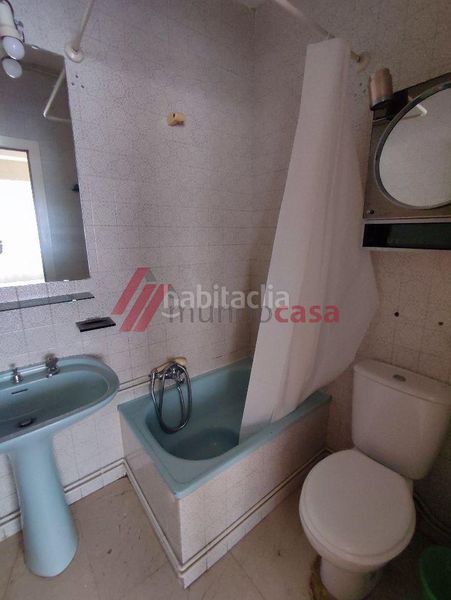 Foto 5aaf1d3e-d75b-4da5-8cf1-ddc2b011fd32. Rent flat with heating in Centro Ferrol