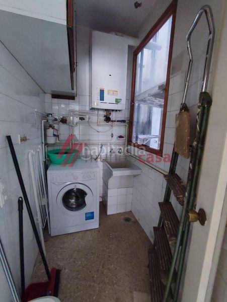 Foto ac5950c3-7efe-4ff9-a15c-5098236e1f6b. Rent flat with heating in Centro Ferrol