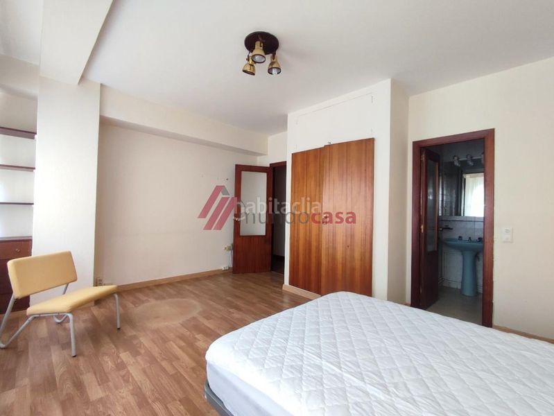 Foto d220b16e-6699-476b-b21b-a7c4efce421e. Rent flat with heating in Centro Ferrol