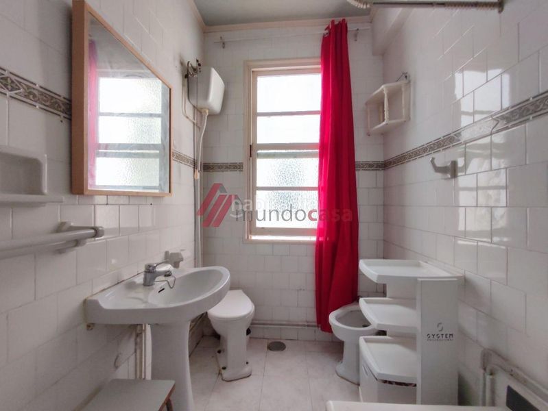 Foto 4e6e06ca-759a-45af-844d-20e5b7b6d78c. Rent flat in Zona Ultramar Ferrol