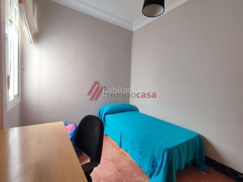 Foto bf287eff-06af-46c5-ac9c-1ee4d1c80361. Rent flat in Zona Ultramar Ferrol