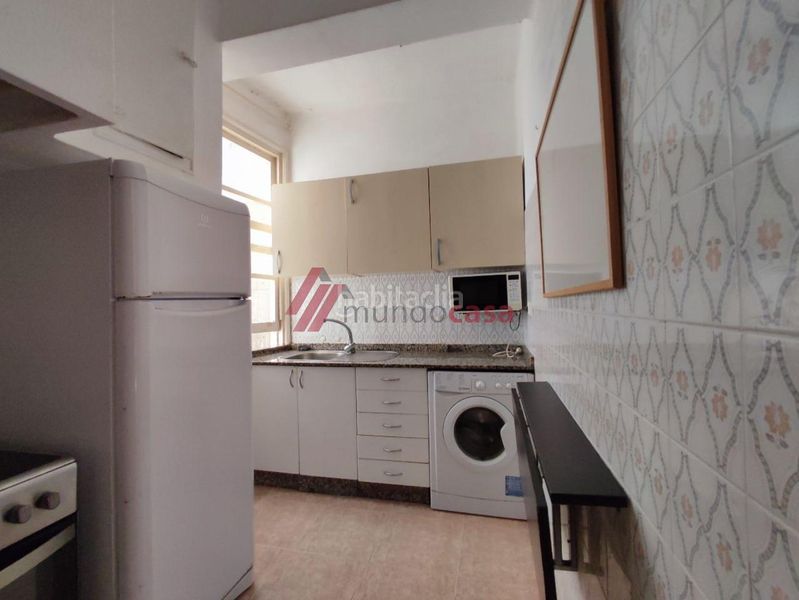 Foto ddb5c922-700e-452b-8814-83ad07f77a83. Rent flat in Zona Ultramar Ferrol