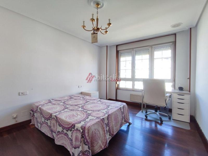 Foto 6cad8159-711b-4e65-9a63-d9db105bdd4f. Piso en Esteiro Ferrol