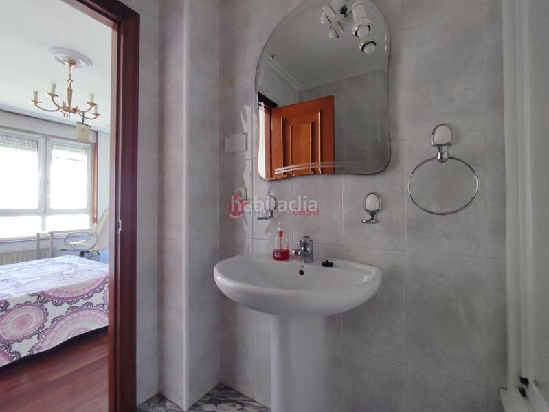 Foto cc36fa4b-7ff6-4ed1-b531-f4a5f9d6b4a4. Piso en Esteiro Ferrol