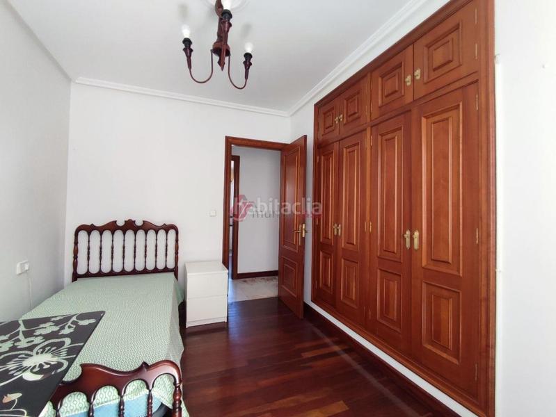 Foto ee405507-13de-4887-9062-7a684c12a49f. Piso en Esteiro Ferrol