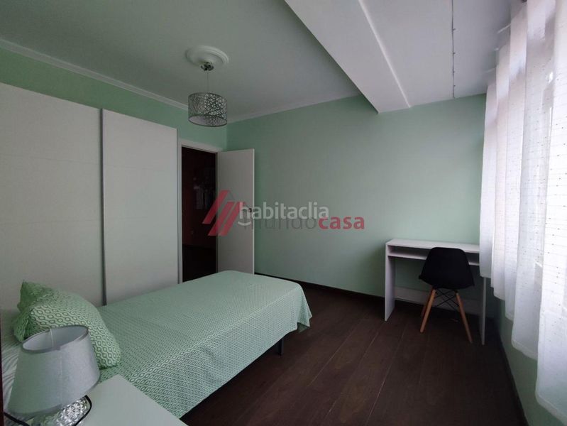 Foto a1b01816-1beb-481c-bf26-a9d3592d90a6. Rent flat in Zona Ultramar Ferrol
