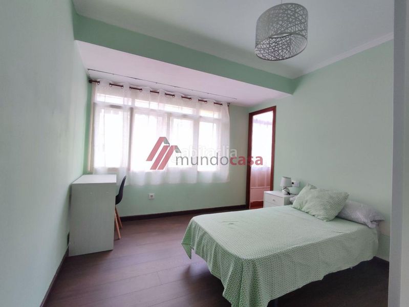Foto d5911417-182d-41ea-a541-5a400d92d133. Rent flat in Zona Ultramar Ferrol