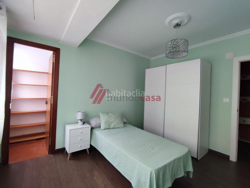 Foto e7fb16e2-c02e-40d0-b526-1848f6c45dad. Rent flat in Zona Ultramar Ferrol