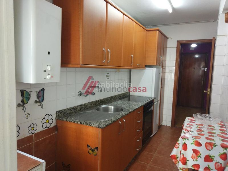 Foto 392649dd-b9b6-4ef8-9194-4263d1cbe04c. Piso en castelao 2 en Caranza Ferrol