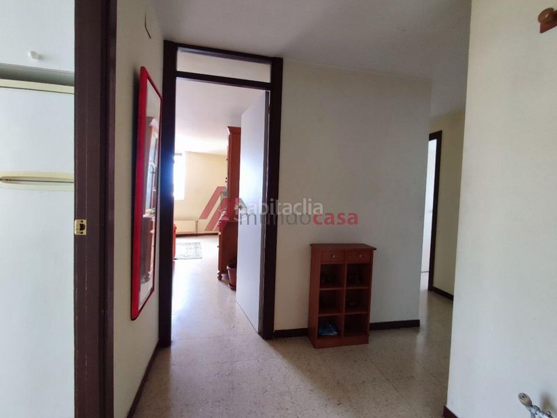 Foto 38b42580-c2ff-4fd1-8731-f744f1e8f7ca. Rent flat with heating in Centro Ferrol