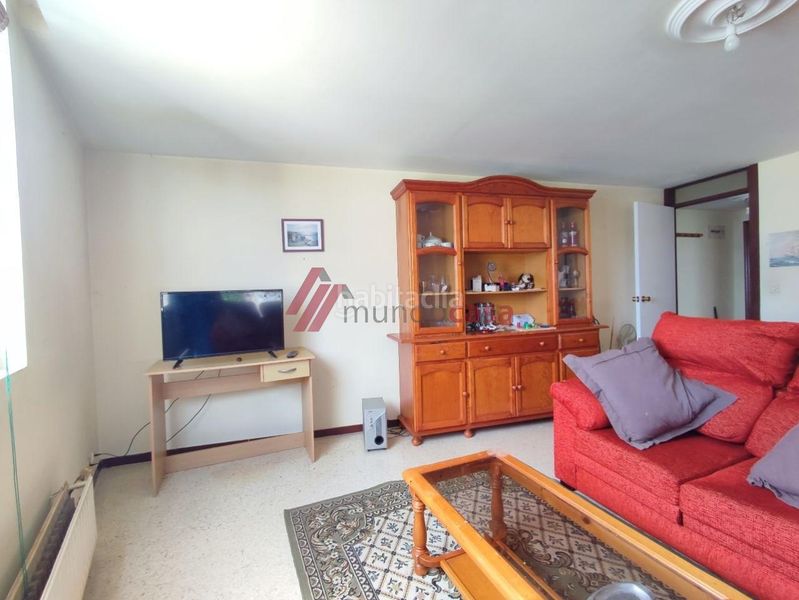 Foto a4bf3013-619b-41f0-a87a-ca68b12a4195. Rent flat with heating in Centro Ferrol