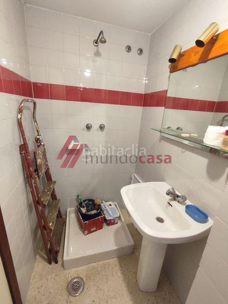 Foto daafd051-f59a-4b5d-8fa1-28714093a938. Rent flat with heating in Centro Ferrol