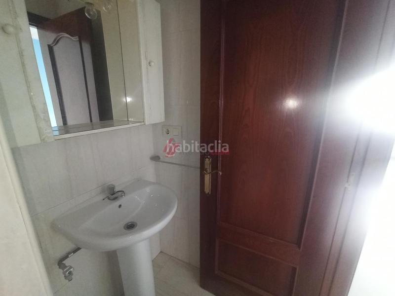Foto 8de4c504-a045-41ab-bd76-2d8b0e2f0cd2. Alquiler local comercial en Esteiro Ferrol