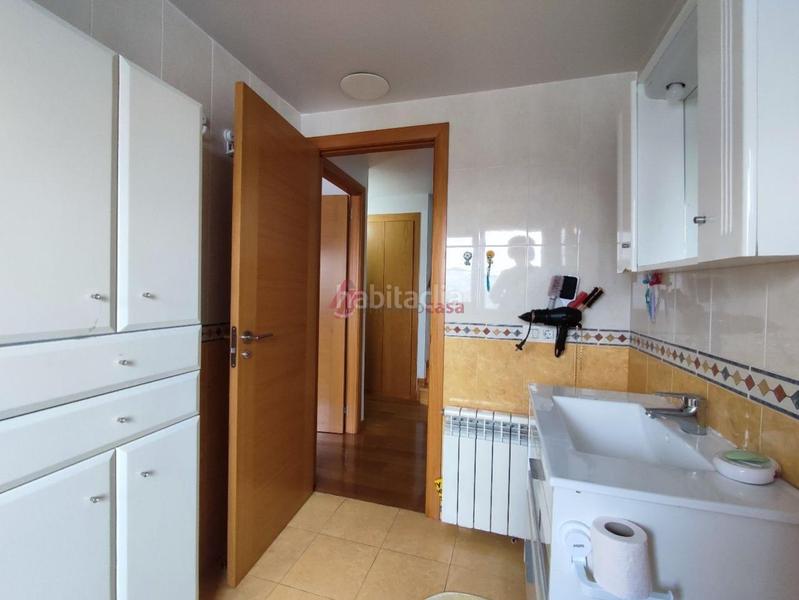 Foto d2e47b56-c367-422a-bc50-85b76e01b74f. Duplex con riscaldamento parcheggio in O Feal - Xubia Narón