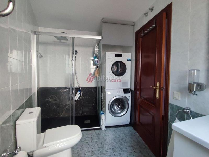 Foto 870b6da9-66d2-4680-b278-f02850b422f8. Location duplex avec chauffage parking dans Alto del Castaño Narón