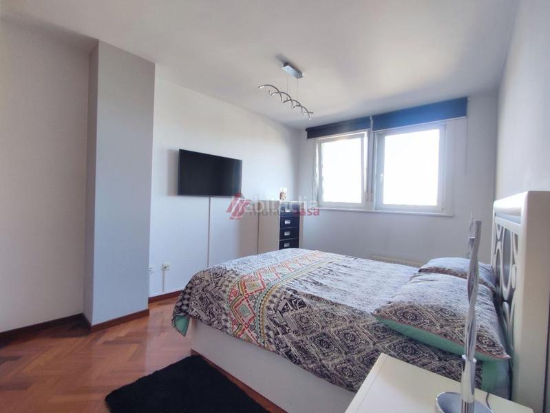 Foto 1eb73dc7-c422-4aff-971b-04039dbf0a00. Rent duplex with heating parking in Alto del Castaño Narón